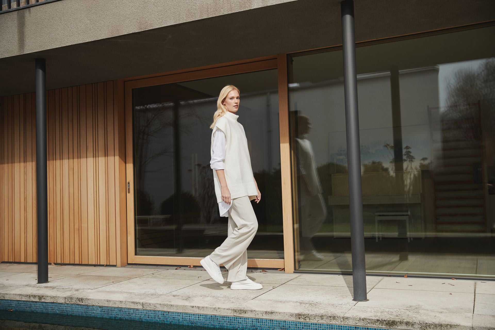 Enjoy Spring and Dress Up // Ab Montag 28. Februar wieder für Sie da!