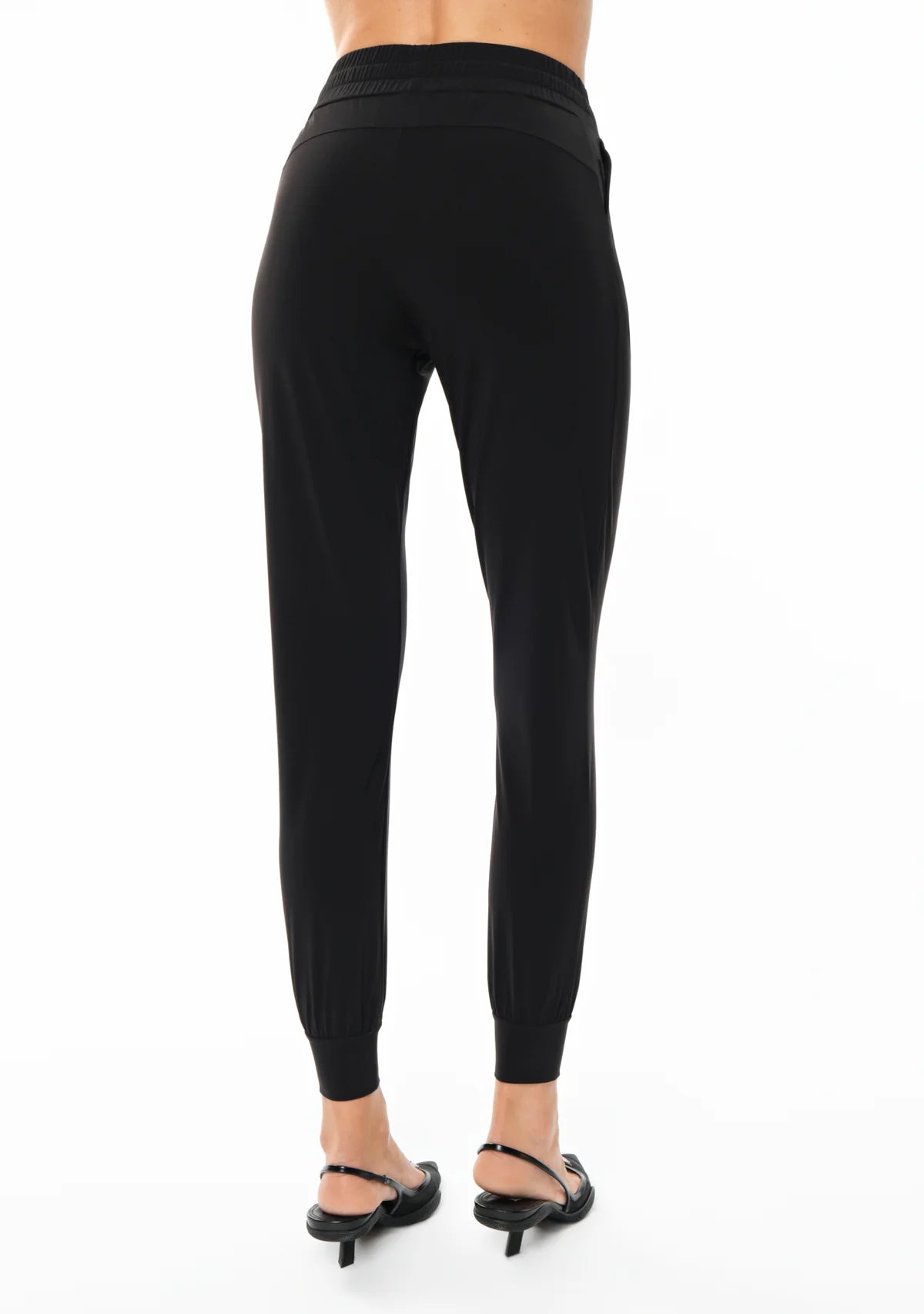 LUXE LEGER Track Pants