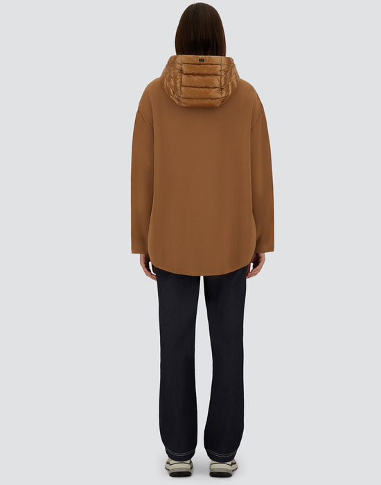 Leichte Daunenjacke Strickärmel