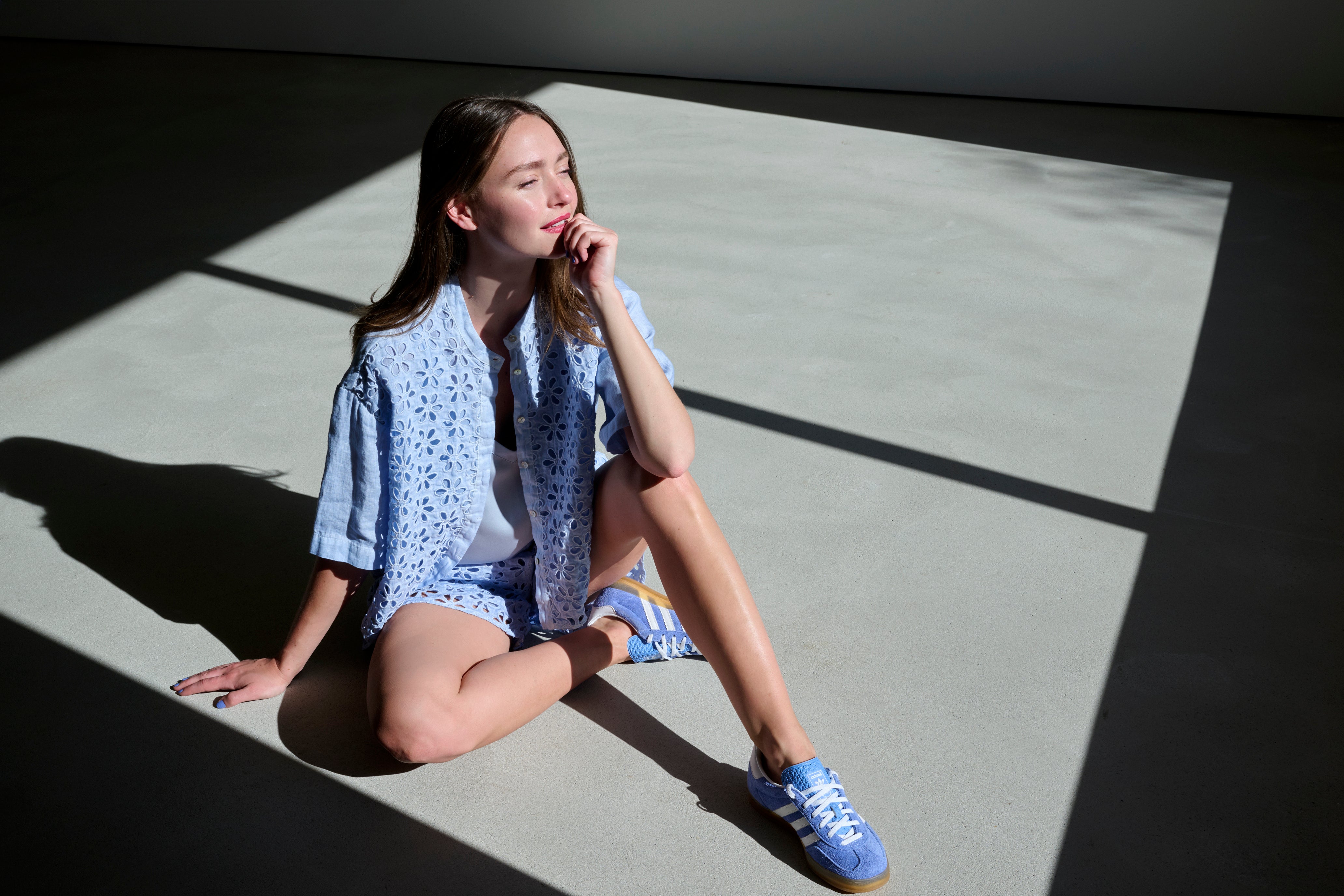 Leinen Kurzarmbluse mit Lochmuster