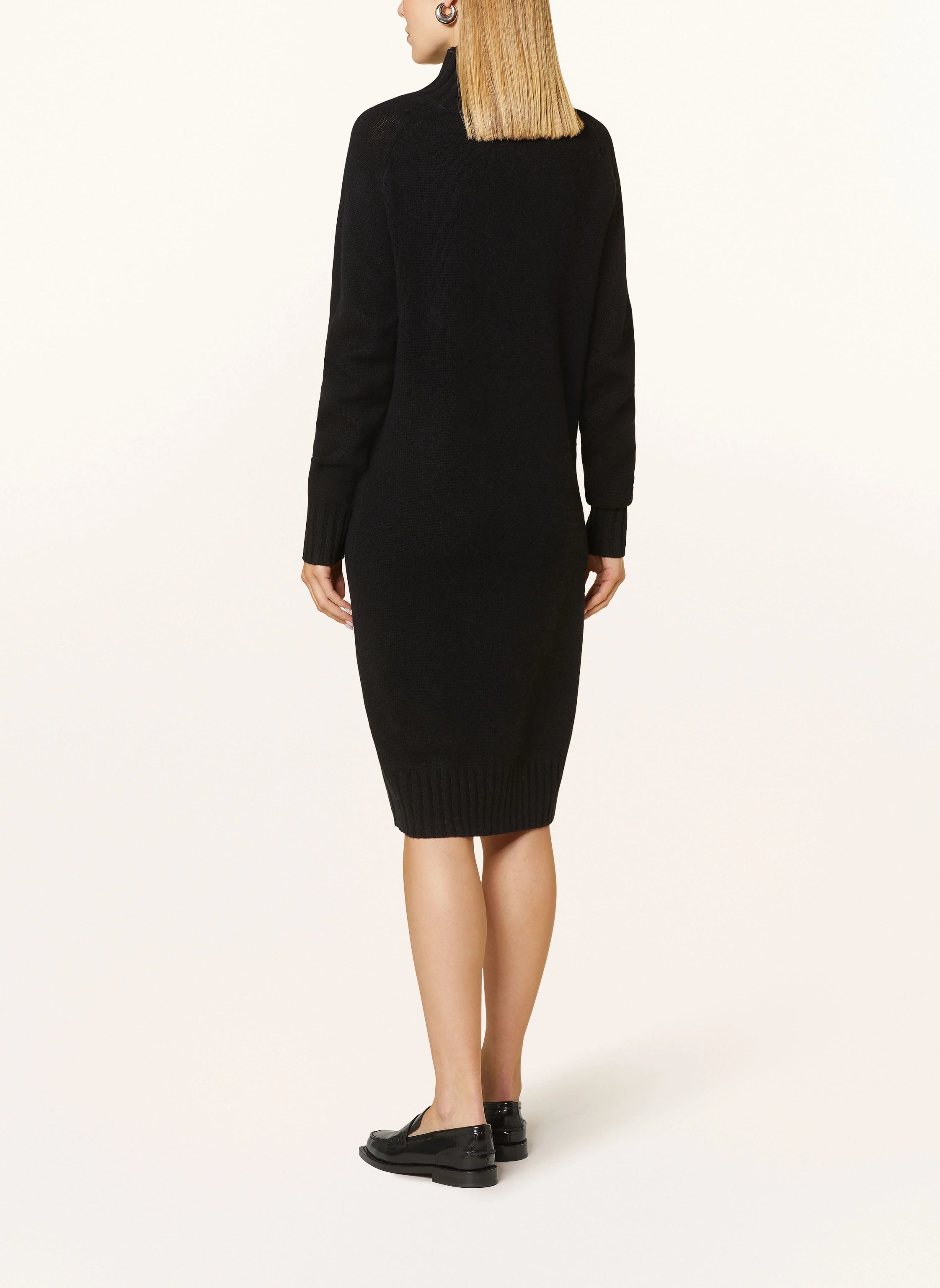 Strickkleid Stehkragen