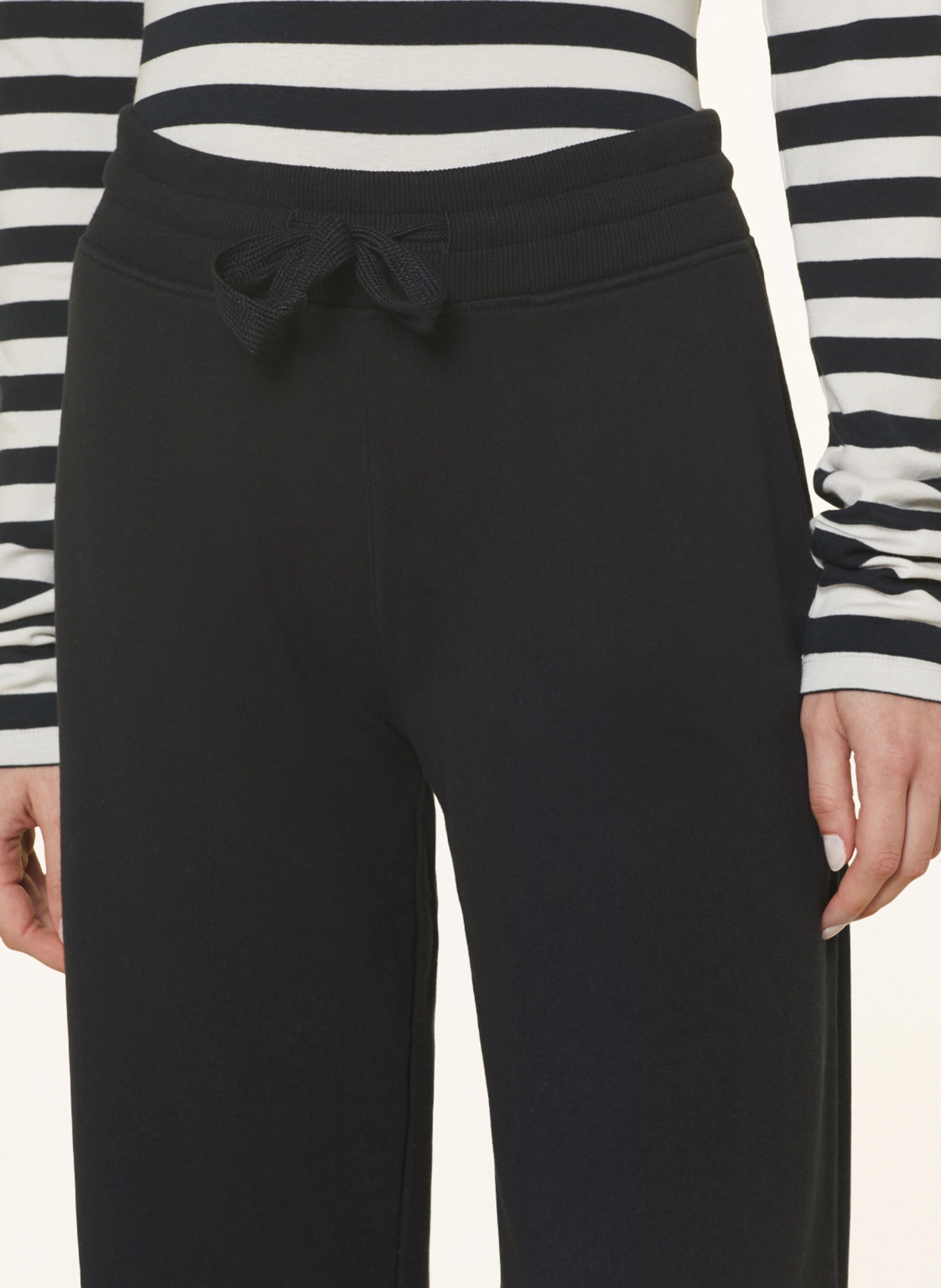 Trainerhose Loose Cropped