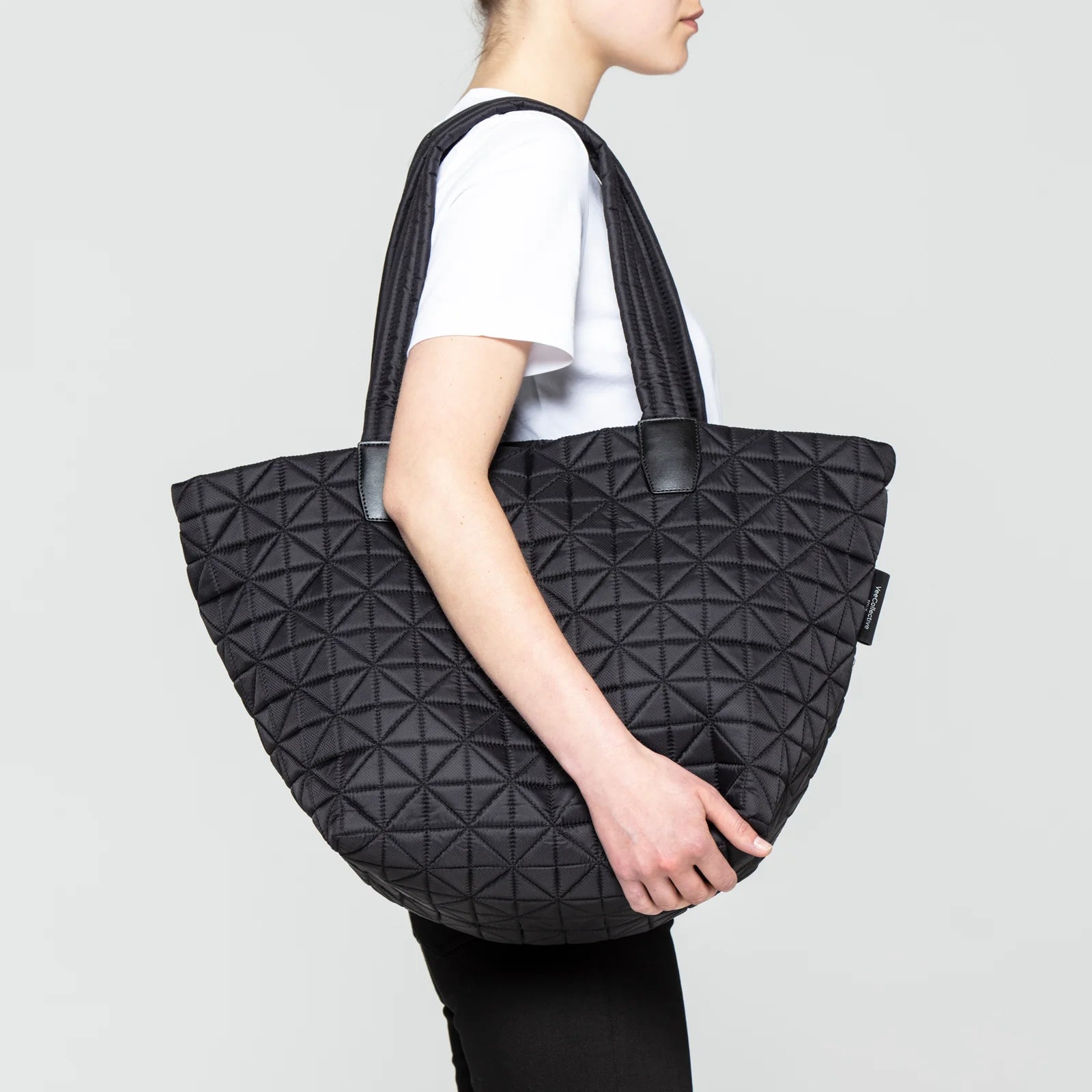VEE TOTE MEDIUM