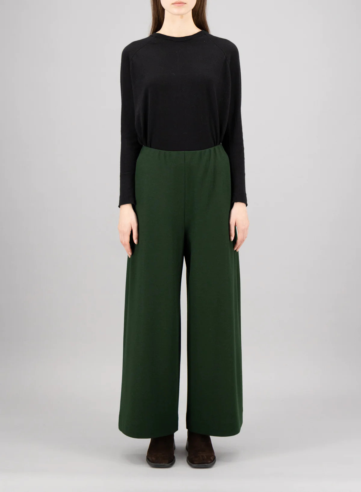 Wide-Leg Cropped Hose