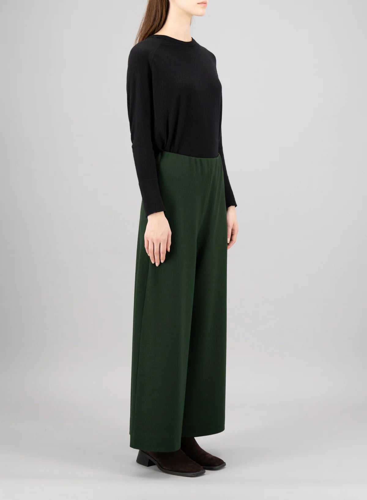 Wide-Leg Cropped Hose