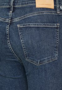 Olivia Jeans Slim Fit