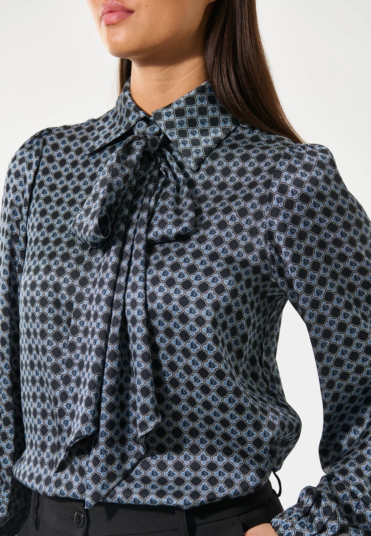 Seidenbluse Kikkidea