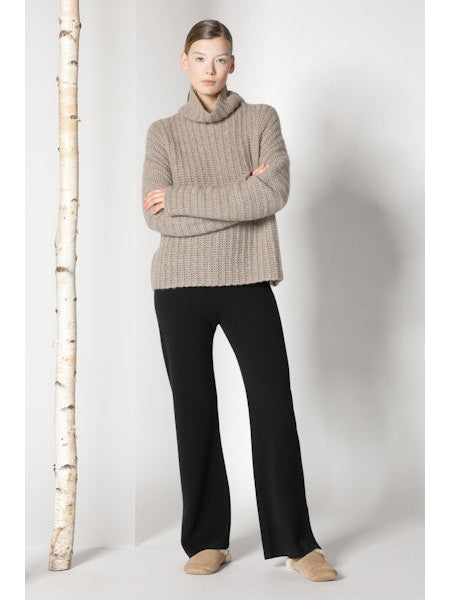 Fluffy Ribbed Turleneck Jumper