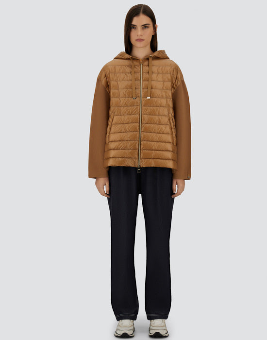 Leichte Daunenjacke Strickärmel