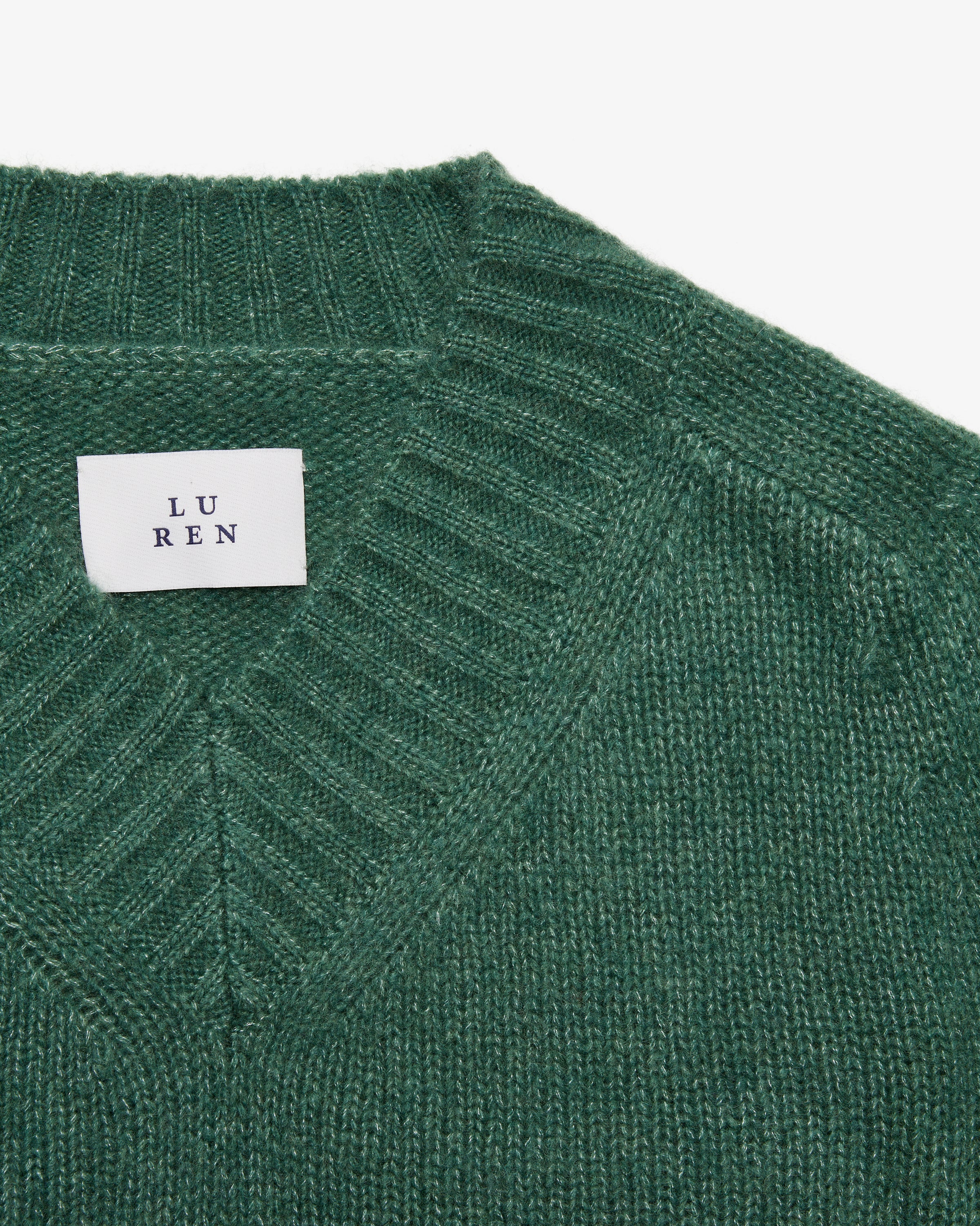 Deene V-Neck Pullover