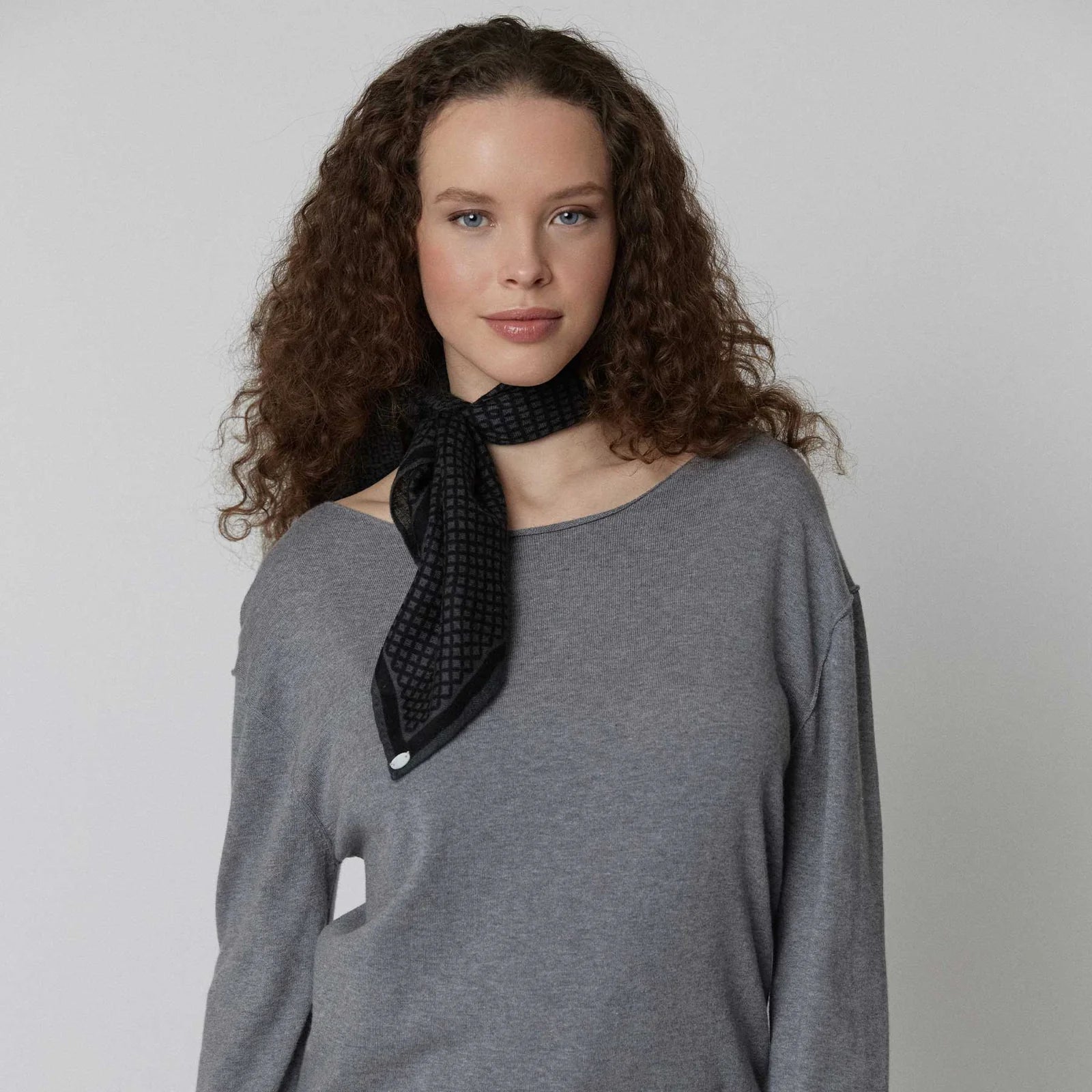 Cashmere Midcube One Hundred Eyes