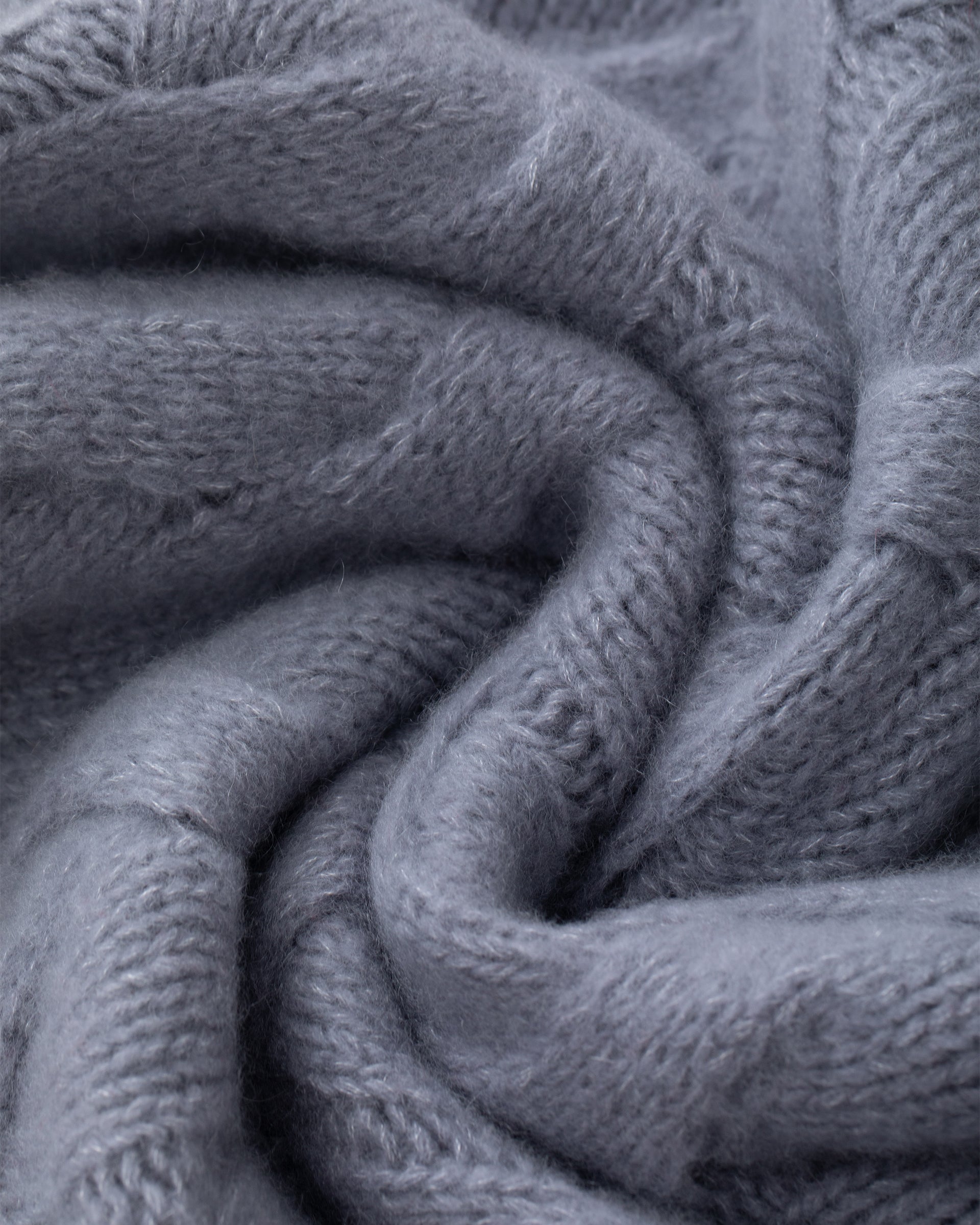Nexus Rollkragen Pullover mit Zopfmuster