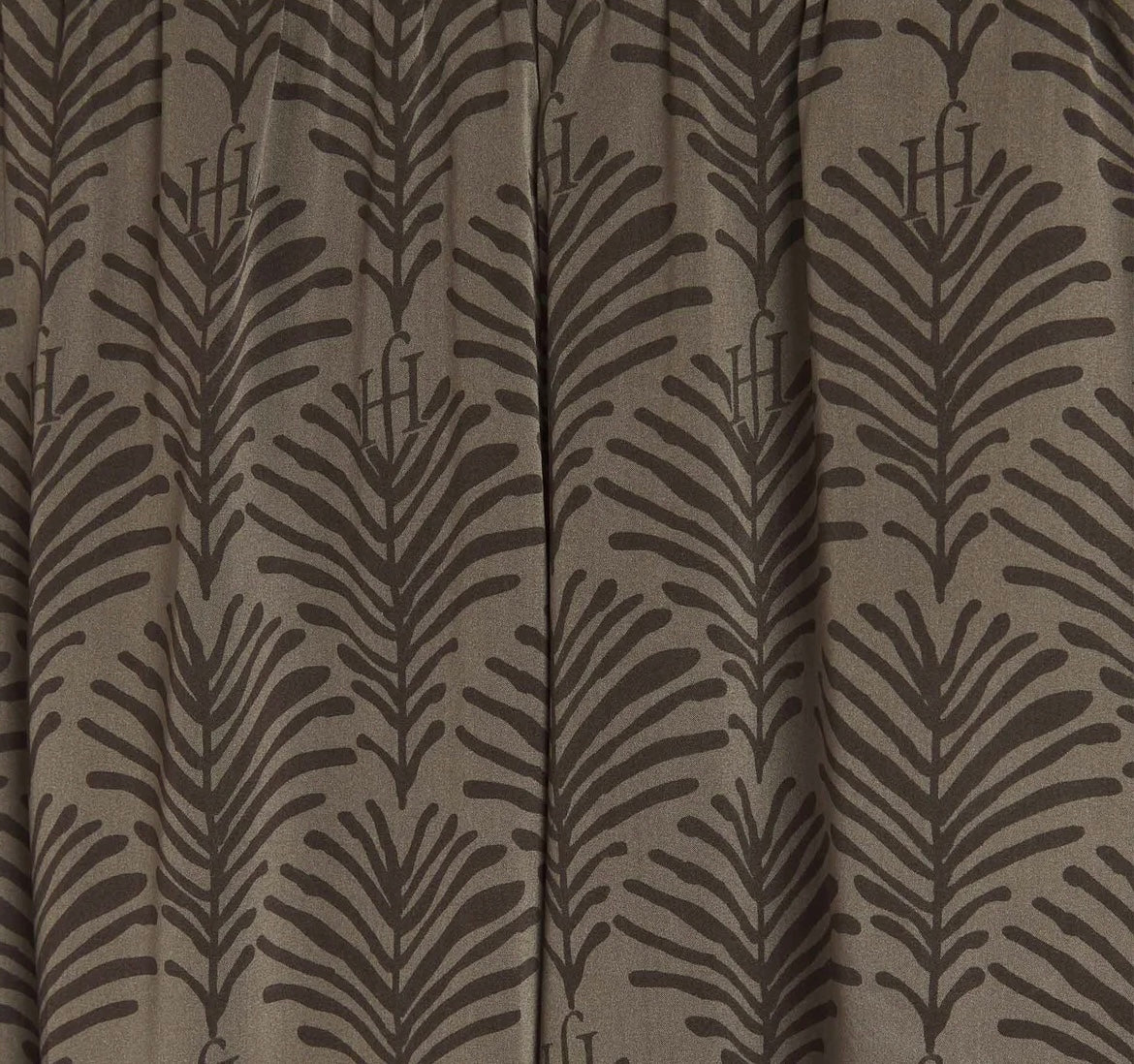 Dress Nancy Wallpaper