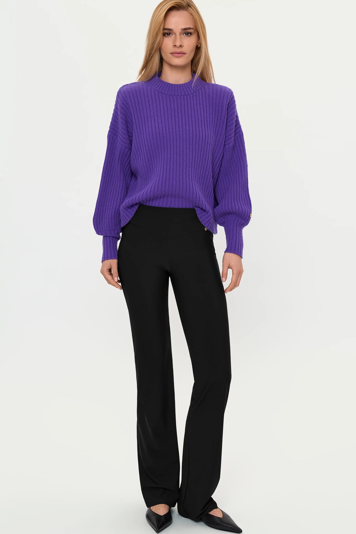 AMURI Cashmere Sweater