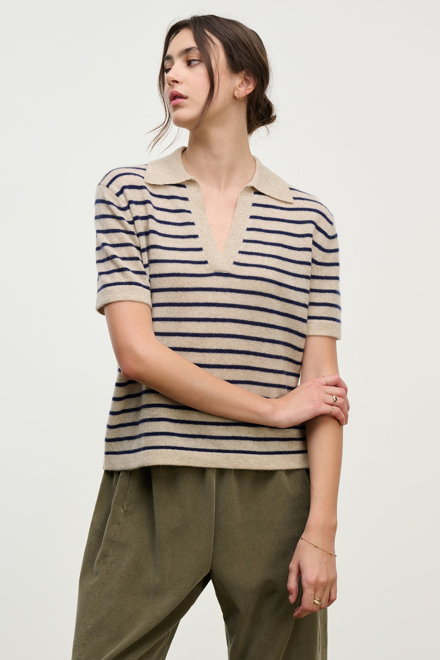 Yael Kurzarmpullover