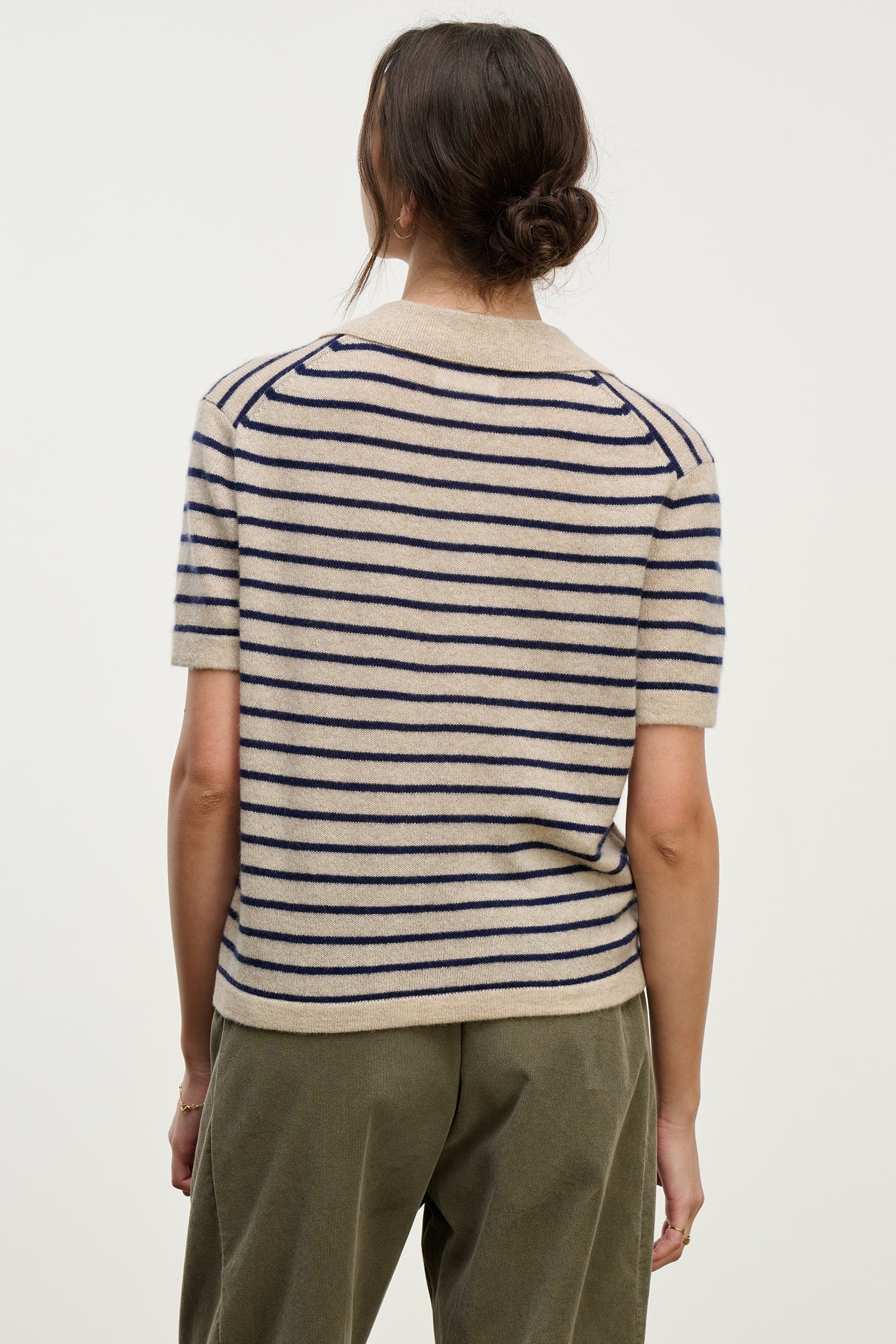 Yael Kurzarmpullover