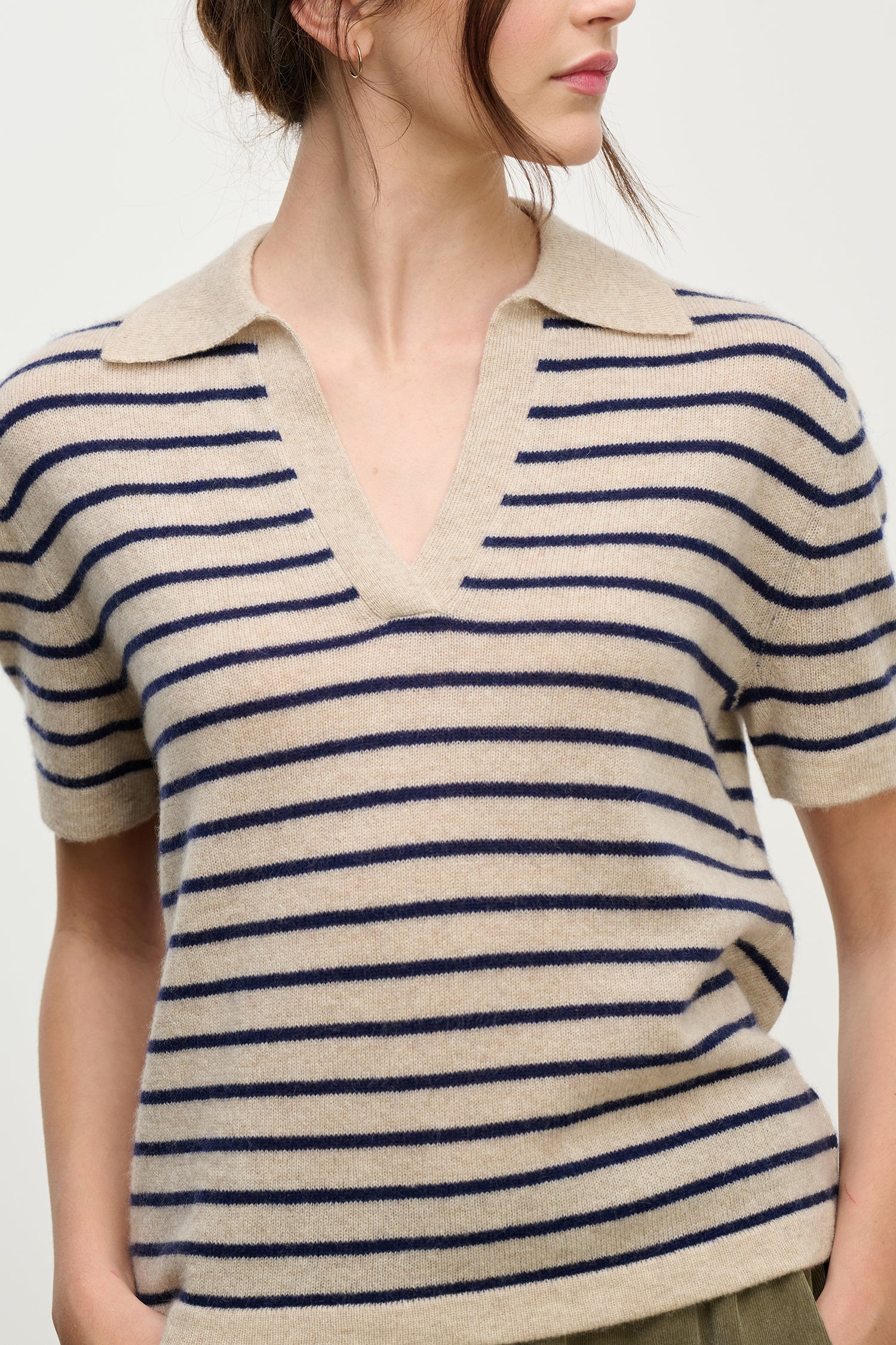 Yael Kurzarmpullover