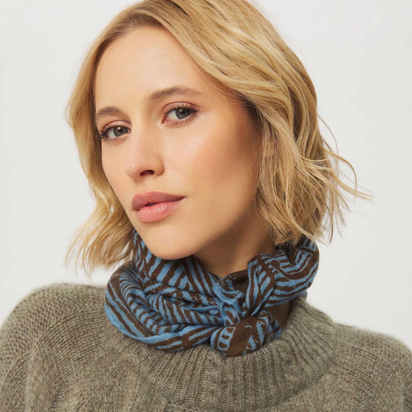Cashmere Midicube Lifelines
